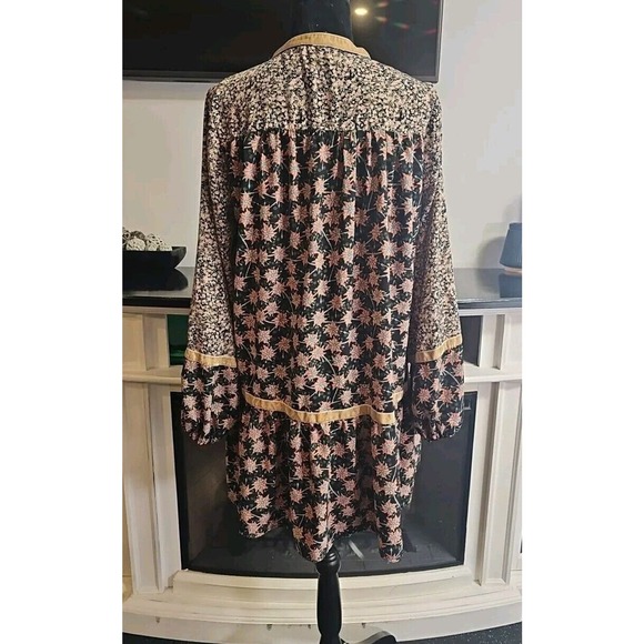 Entro Black and Pink Floral Midi Dress - Picture 2 of 7